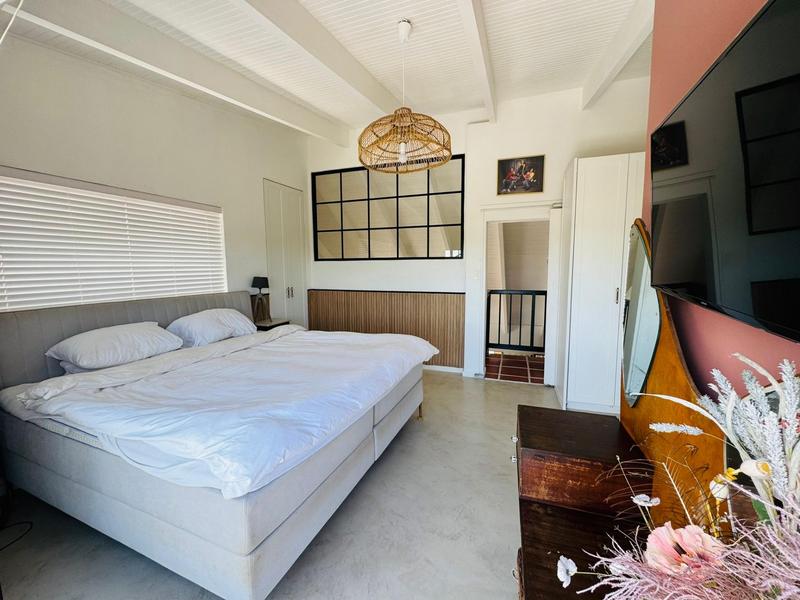 To Let 5 Bedroom Property for Rent in Sandbaai Western Cape